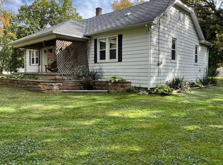 1445 Amy St, Burton, MI 48509