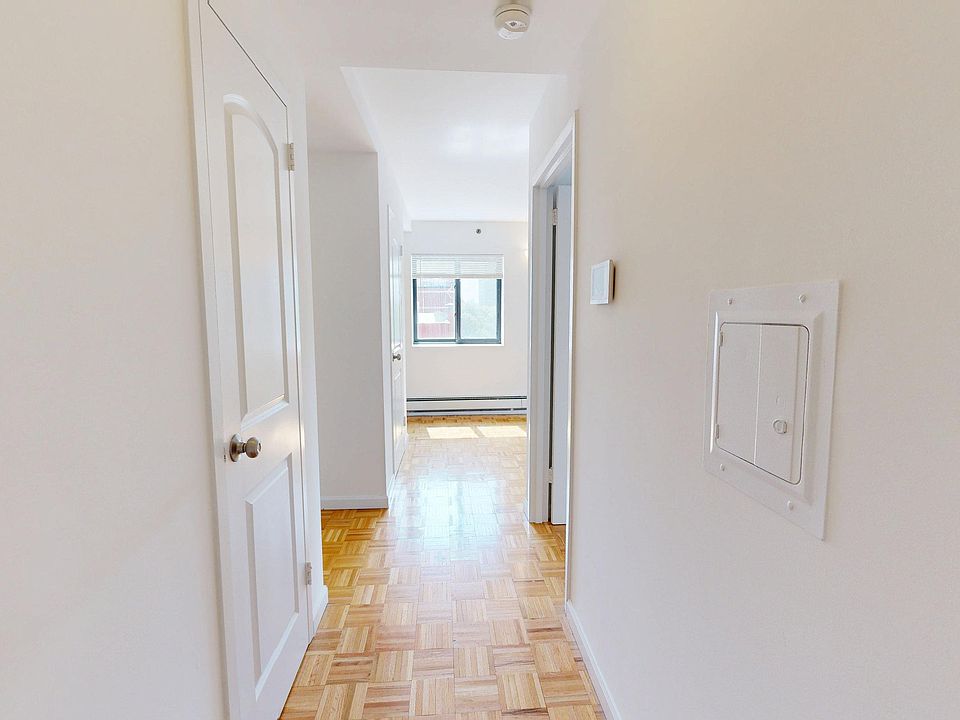 1st image of 3164 21st St APT 6A