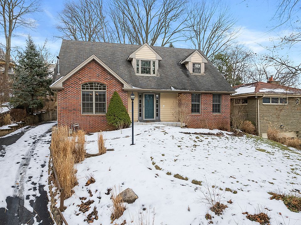 1st image of 31 Brucewood Dr