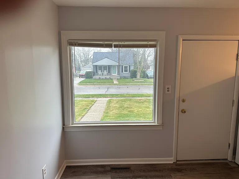 761 Adams St — Photo 21
