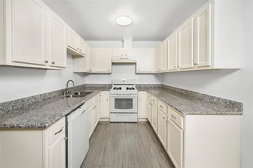 632 Luke St Photo 1
