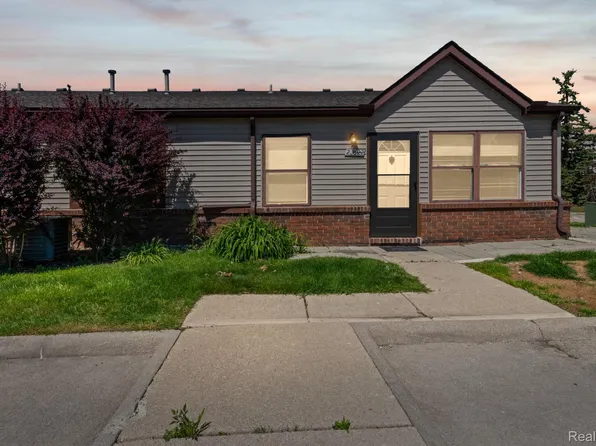23622 Cottrell St #5, Clinton Township, MI 48035
