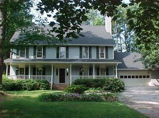 1050 Park Meadow Ln, Roswell, GA 30076