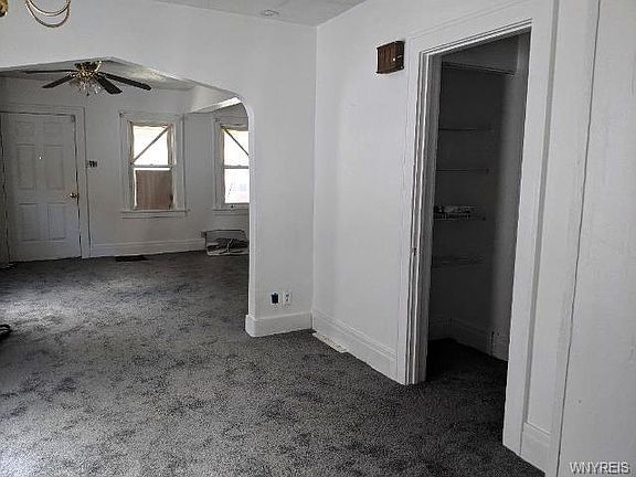 4th image of 1128 Centre Ave