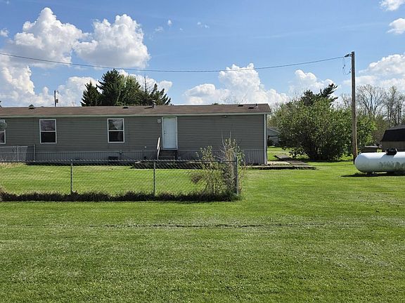 4th image of 1701 Bentley Rd