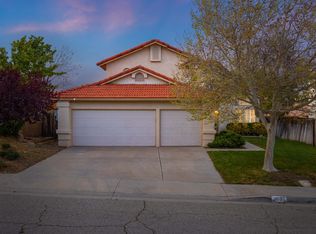 3035 Regency Way, Palmdale, CA 93551