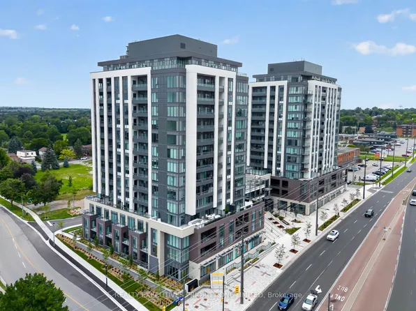 705 Davis Dr, Newmarket, ON
