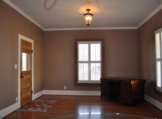 208 E Orchard St, Fredericksburg, TX 78624