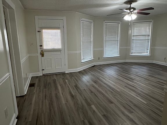 4th image of 181 McGill Ave NW