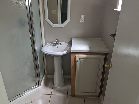 4th image of 626 Scott Blvd