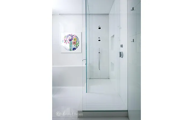 Sold by Douglas Elliman | media 14