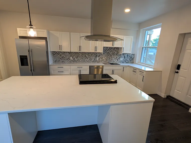 4725 McMillan Ave — Photo 7