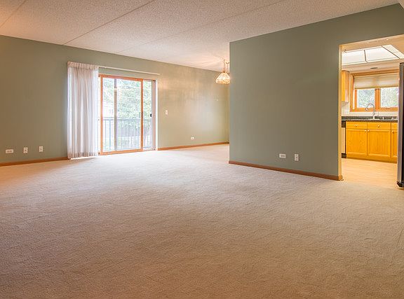 4th image of 1330 Perry St APT 205