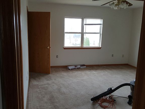 Master Br and bathroom
