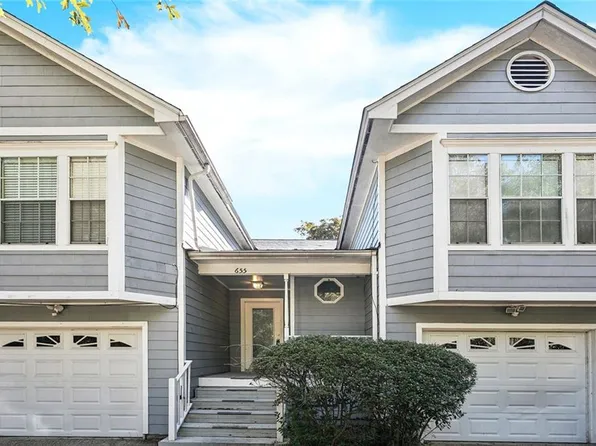 655 Colbert St #24, Mandeville, LA 70448