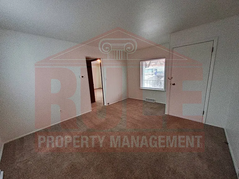 512 E Atlantic St — Photo 10