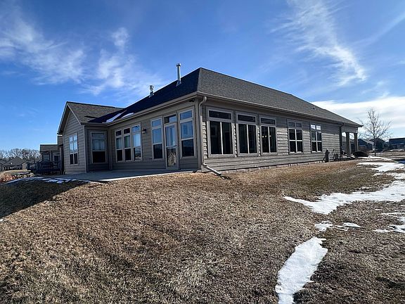 3rd image of 159 N Bedford Rd