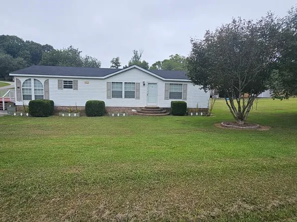 100 Betty Ave, Hollow Rock, TN 38342