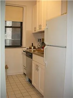 Rented by R New York | media 12