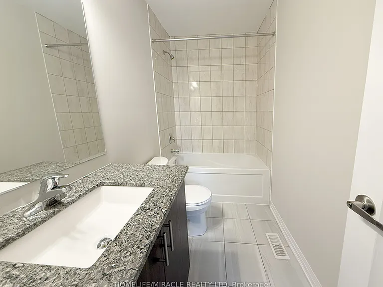 40 Middleton St — Photo 21