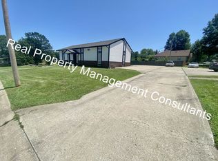 2201 Mission Rd #34, Harrisonville, MO 64701