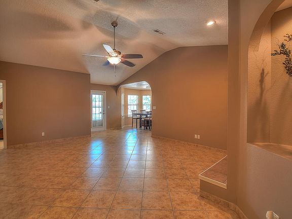 5th image of 6712 Tierra Vista Ave NW