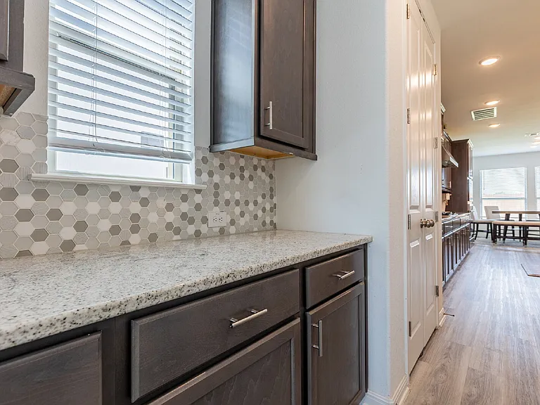 2332 Giona Pl — Photo 20