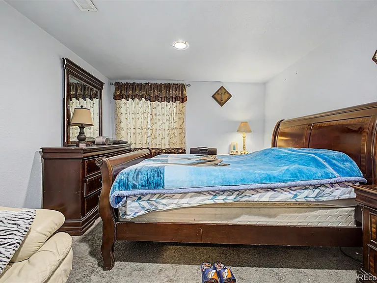 2757 S Salida St — Photo 28