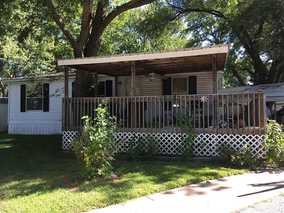 2nd image of 107 Bayberry St