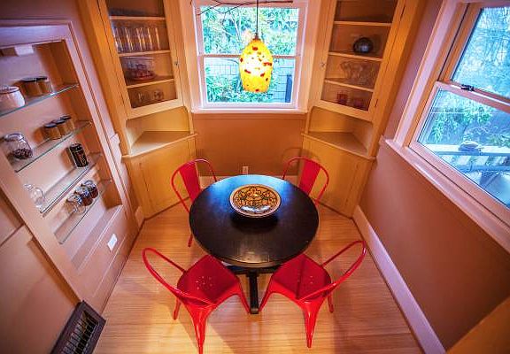 Breakfast Nook