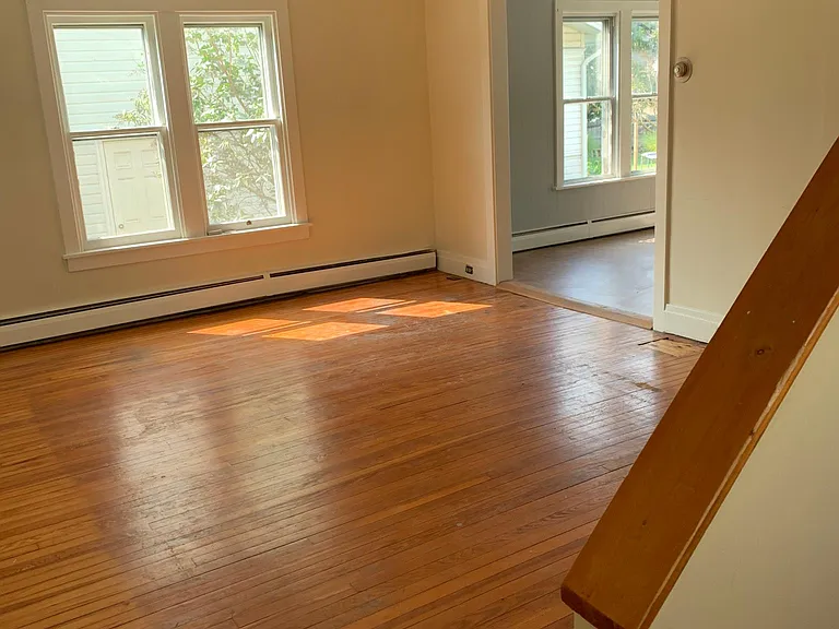 127 W Caracas Ave — Photo 10