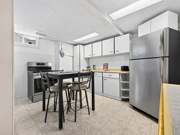 38 Cypress St #LOWER — Photo 19