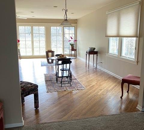 2nd image of 2874 Lexington Ln