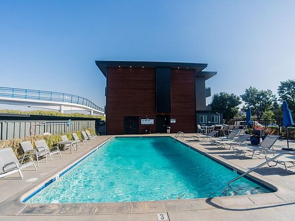 5th image of 321 Oxford Way #27
