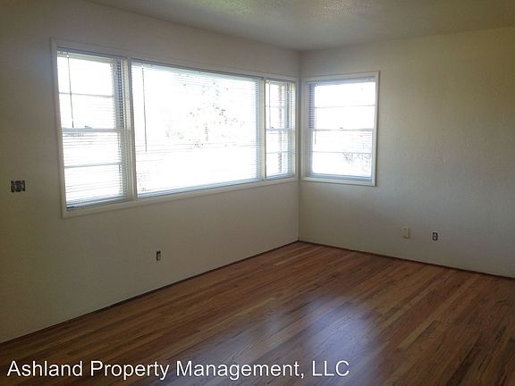 4th image of 401 Park Ave APT 2