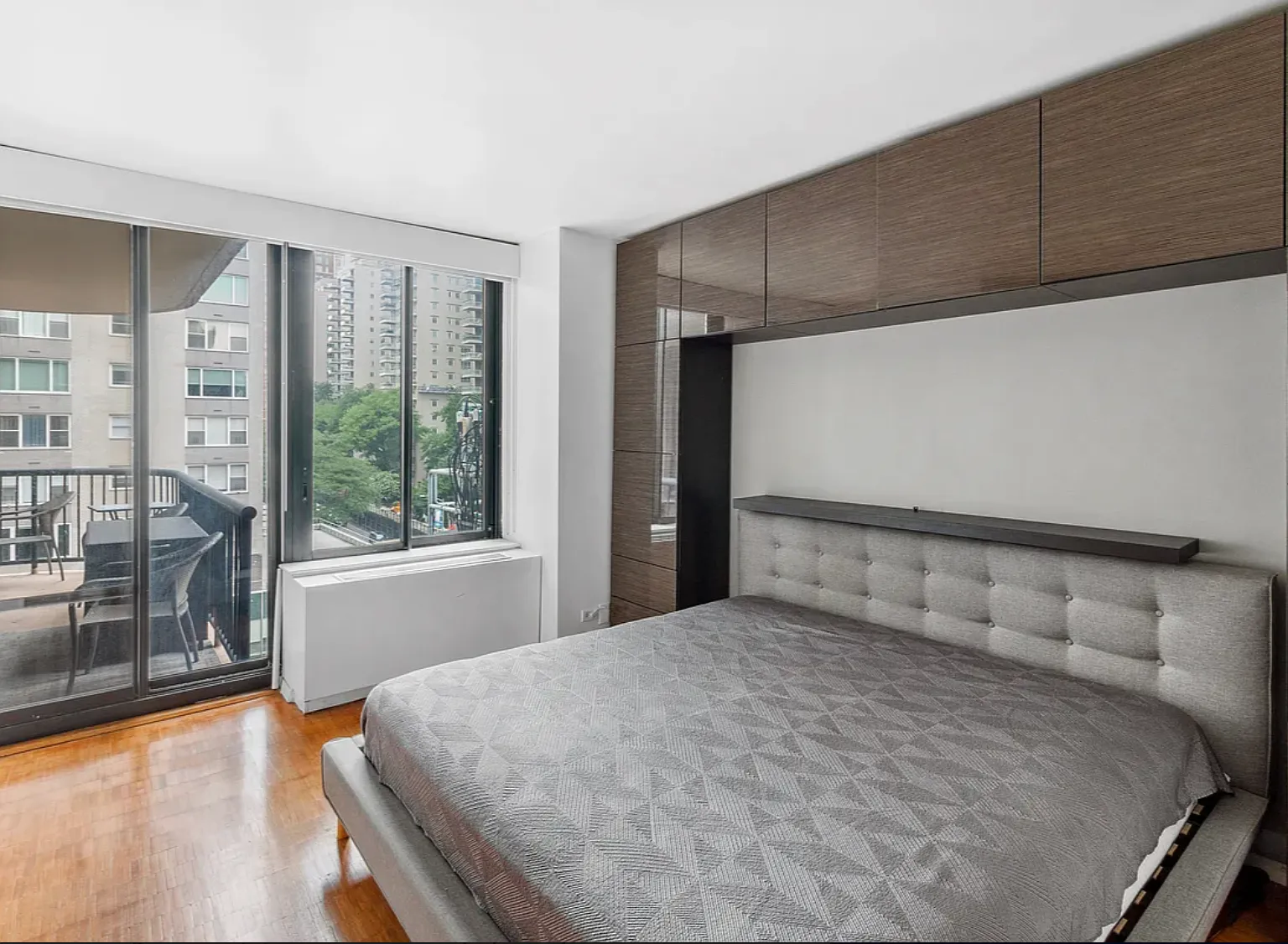304 East 65th Street — Photo 2