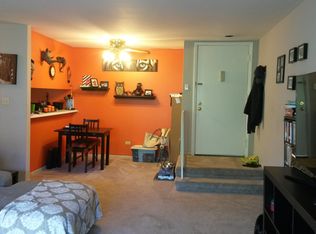 1709 Forest Cove Dr APT 305, Mount Prospect, IL 60056