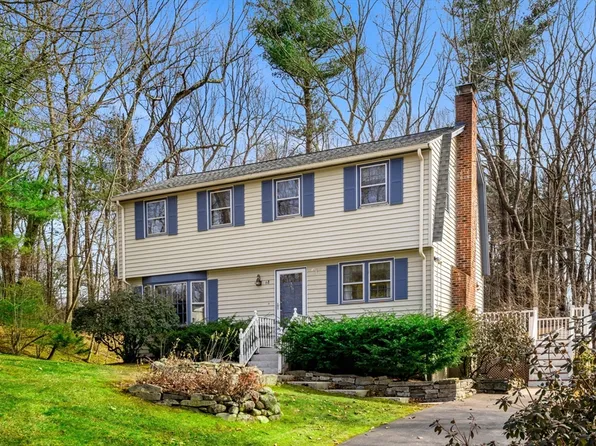 68 Babicz Rd, Tewksbury, MA 01876