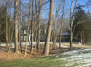 6612 Imperial Woods Rd, Dayton, OH 45459