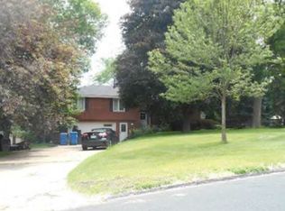 7293 Gerard Dr, Eden Prairie, MN 55346