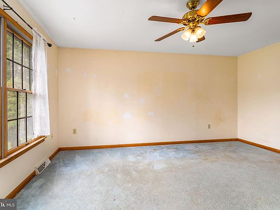 5th image of 206 Maplewood Ln