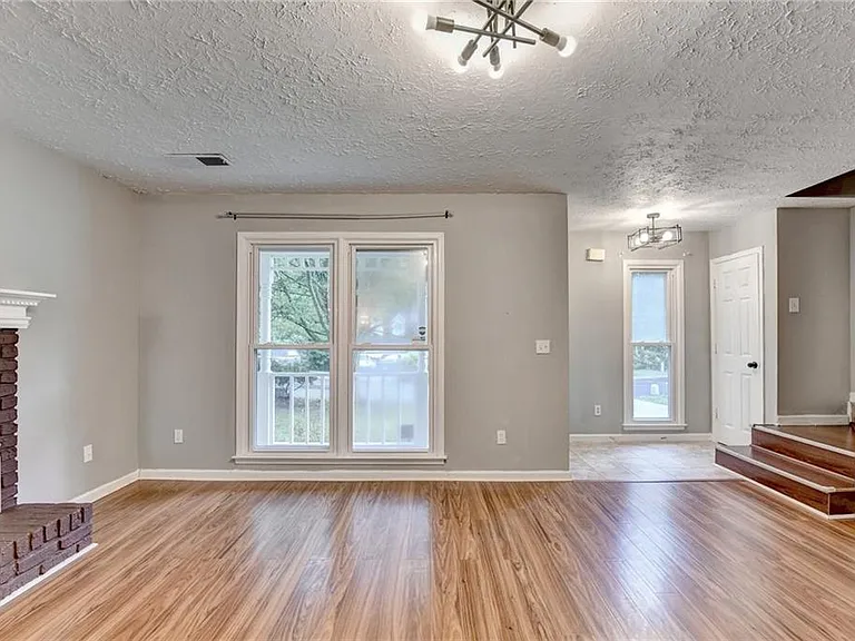 1181 Izod Ct — Photo 9