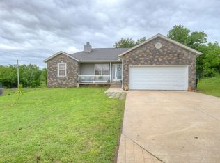 1102 Linden St, Webb City, MO 64870