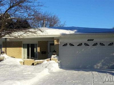 14309 Edshire Dr, Sterling Heights, MI, 48312