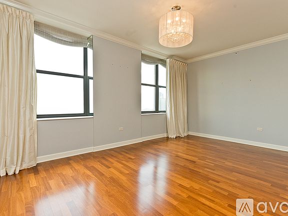 5th image of 310 S Michigan Ave #1404A