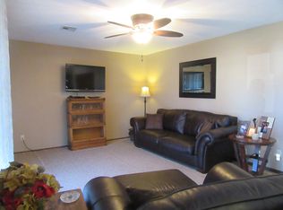326 S Cox St, Hydro, OK 73048