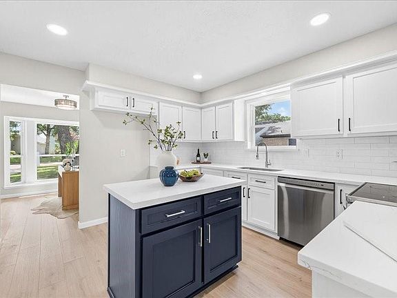 2nd image of 7310 Benwich Cir