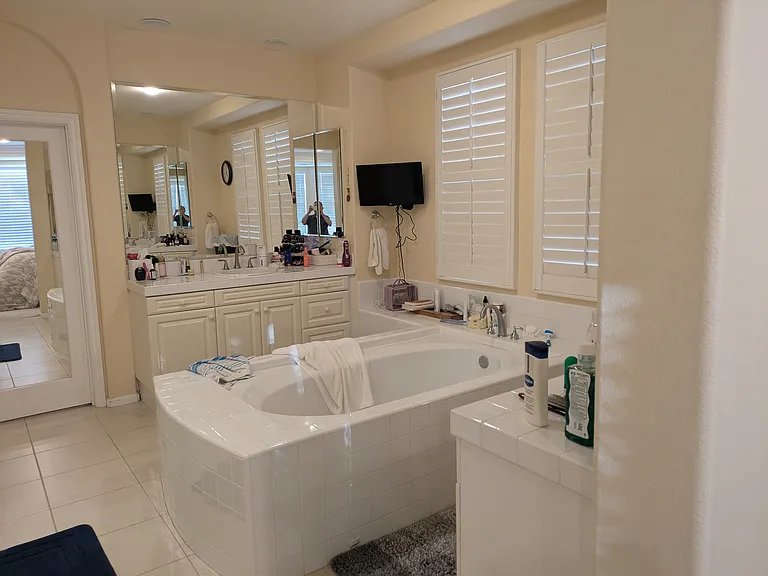 19103 Redford Ln — Photo 5