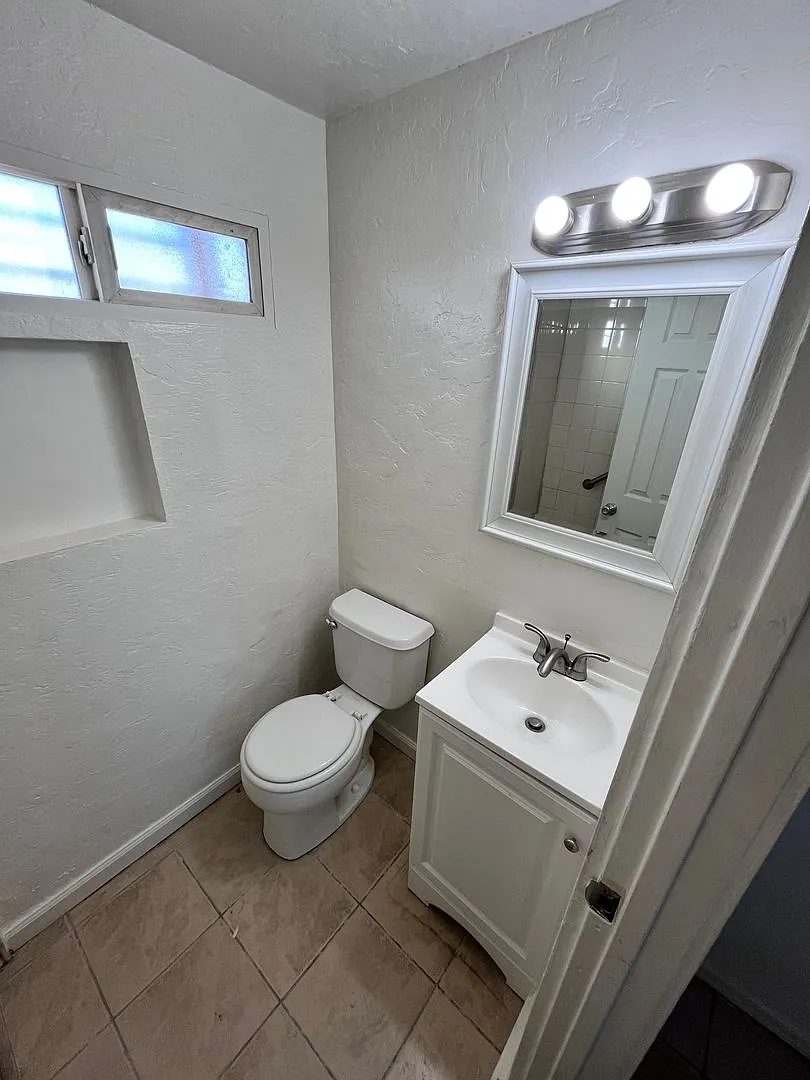 4675 E Benson Hwy — Photo 4