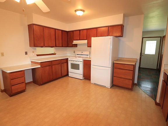 4th image of 1025 N Marion Ave